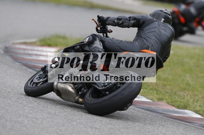 /Archiv-2024/13 22.04.2024 Plüss Moto Sport ADR/Freies Fahren/9